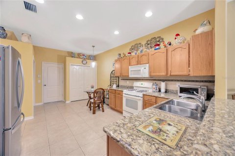 House in Wesley Chapel, Florida 3 bedrooms, 149.29 sq.m. № 1816973 - photo 24