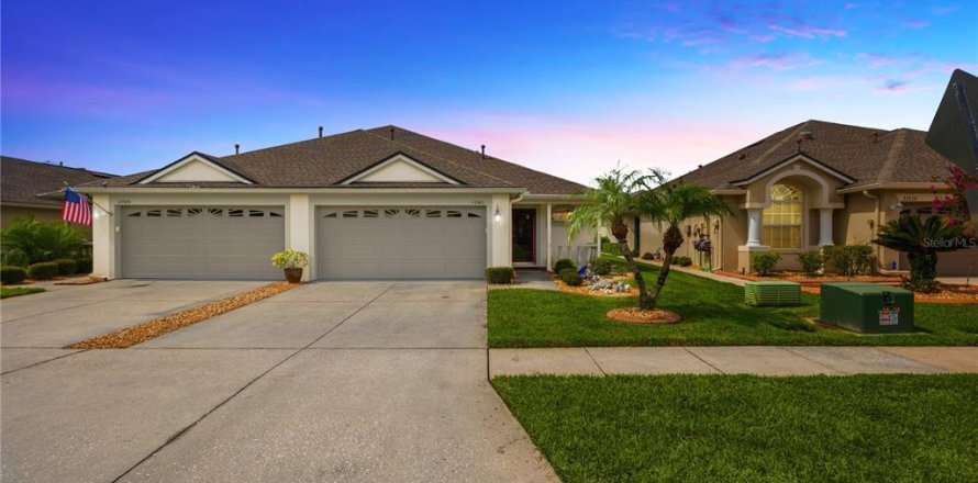House in Wesley Chapel, Florida 3 bedrooms, 149.29 sq.m. № 1816973