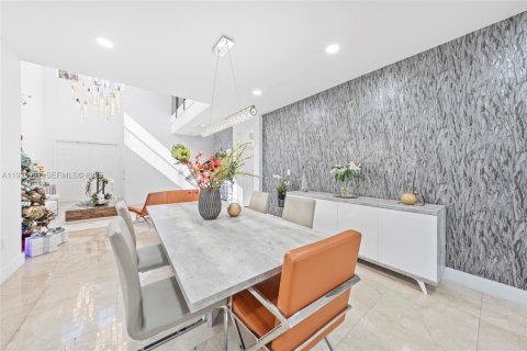 Casa en venta en Doral, Florida, 4 dormitorios, 267.37 m2 № 1984640 - foto 30