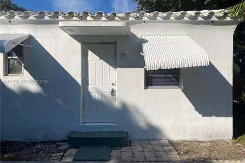 Casa en alquiler en Hollywood, Florida, 1 dormitorio, 255.48 m2 № 2428050 - foto 10