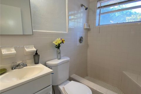 Casa en alquiler en Hollywood, Florida, 1 dormitorio, 255.48 m2 № 2428050 - foto 6