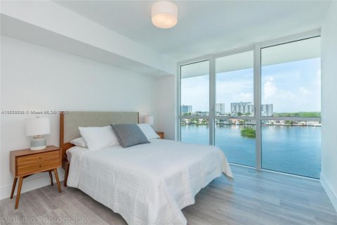 Copropriété à louer à Sunny Isles Beach, Floride: 3 chambres, 134.34 m2 № 1896214 - photo 12
