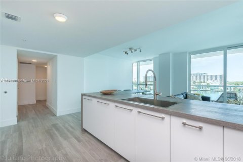 Copropriété à louer à Sunny Isles Beach, Floride: 3 chambres, 134.34 m2 № 1896214 - photo 4