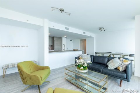 Copropriété à louer à Sunny Isles Beach, Floride: 3 chambres, 134.34 m2 № 1896214 - photo 14