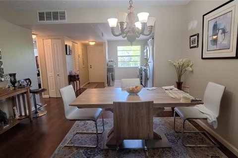 Condominio en venta en Lauderdale Lakes, Florida, 2 dormitorios, 89.19 m2 № 2075315 - foto 10