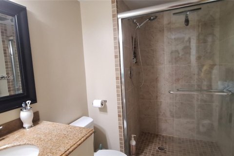 Condominio en venta en Lauderdale Lakes, Florida, 2 dormitorios, 89.19 m2 № 2075315 - foto 18