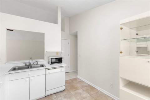 Casa en alquiler en Tampa, Florida, 3 dormitorios, 110.93 m2 № 1852848 - foto 10