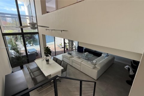 Condominio en venta en Sunny Isles Beach, Florida, 3 dormitorios, 220.18 m2 № 1871666 - foto 8