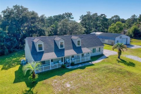 House in DeLand, Florida 5 bedrooms, 215.16 sq.m. № 1876431 - photo 1