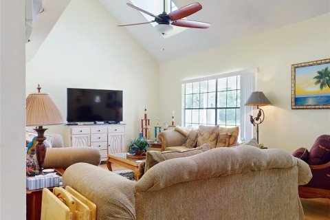 House in DeLand, Florida 5 bedrooms, 215.16 sq.m. № 1876431 - photo 5