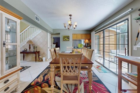 House in DeLand, Florida 5 bedrooms, 215.16 sq.m. № 1876431 - photo 20