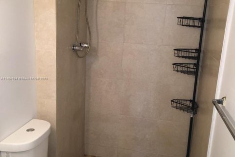 Copropriété à vendre à Miami, Floride: 2 chambres, 109.16 m2 № 2088482 - photo 16