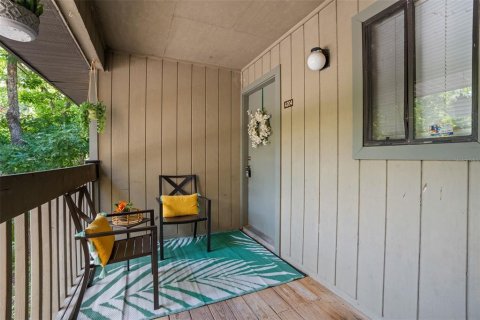 Condo in Gainesville, Florida, 2 bedrooms  № 1749573 - photo 1