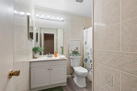 Condo in Gainesville, Florida, 2 bedrooms  № 1749573 - photo 11