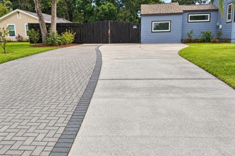 House in Jacksonville, Florida 4 bedrooms, 114.64 sq.m. № 2351794 - photo 2