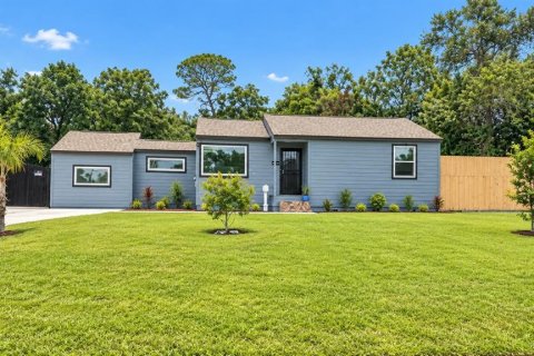 House in Jacksonville, Florida 4 bedrooms, 114.64 sq.m. № 2351794