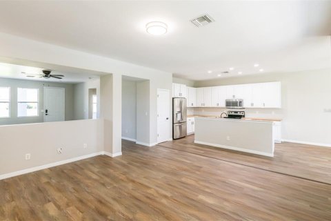 House in Lake Suzy, Florida 3 bedrooms, 172.15 sq.m. № 1851825 - photo 15