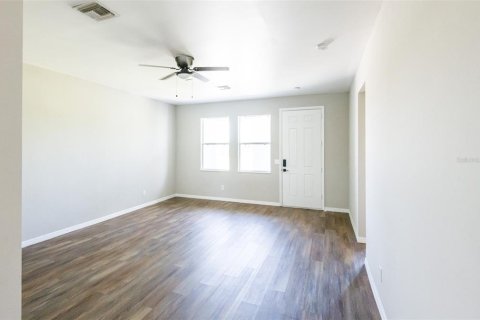 House in Lake Suzy, Florida 3 bedrooms, 172.15 sq.m. № 1851825 - photo 12