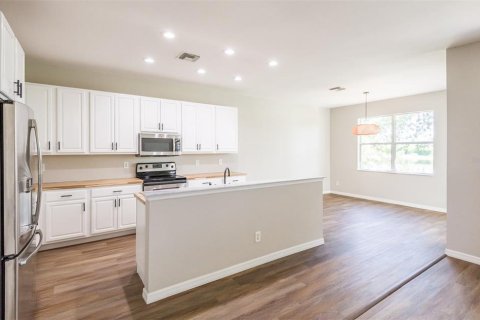 House in Lake Suzy, Florida 3 bedrooms, 172.15 sq.m. № 1851825 - photo 16