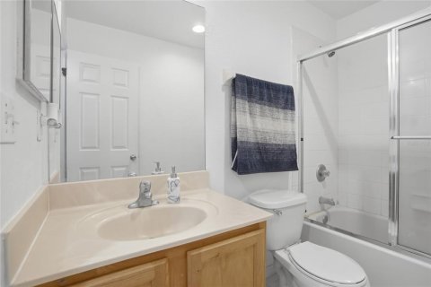 Townhouse in Kissimmee, Florida 4 bedrooms, 172.05 sq.m. № 2167588 - photo 22