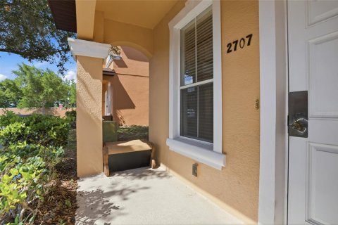 Townhouse in Kissimmee, Florida 4 bedrooms, 172.05 sq.m. № 2167588 - photo 2
