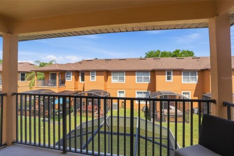 Townhouse in Kissimmee, Florida 4 bedrooms, 172.05 sq.m. № 2167588 - photo 18
