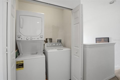 Townhouse in Kissimmee, Florida 4 bedrooms, 172.05 sq.m. № 2167588 - photo 20