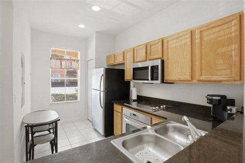 Townhouse in Kissimmee, Florida 4 bedrooms, 172.05 sq.m. № 2167588 - photo 5