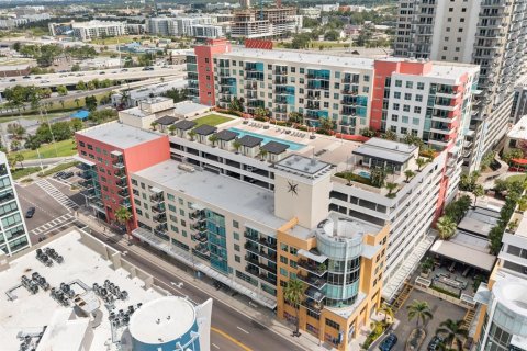 Copropriété à vendre à Tampa, Floride: 2 chambres, 97.55 m2 № 1853700 - photo 2