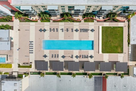 Copropriété à vendre à Tampa, Floride: 2 chambres, 97.55 m2 № 1853700 - photo 4