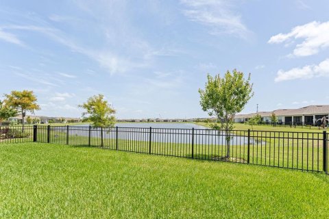 Villa ou maison à vendre à Kissimmee, Floride: 3 chambres, 191.01 m2 № 2207190 - photo 26