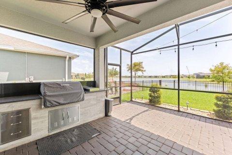Villa ou maison à vendre à Kissimmee, Floride: 3 chambres, 191.01 m2 № 2207190 - photo 22