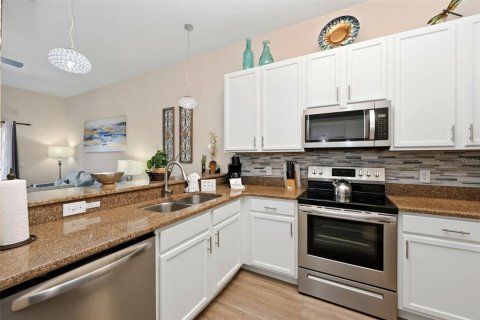 Copropriété à vendre à Davenport, Floride: 3 chambres, 113.99 m2 № 2125922 - photo 13