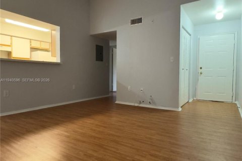 Condominio en alquiler en Oakland Park, Florida, 1 dormitorio, 77.48 m2 № 1997726 - foto 3
