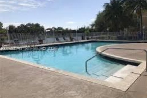 Condominio en alquiler en Oakland Park, Florida, 1 dormitorio, 77.48 m2 № 1997726 - foto 20