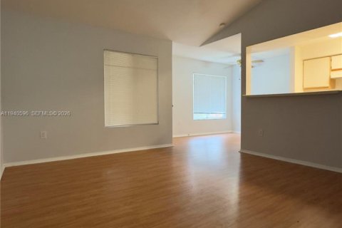 Condominio en alquiler en Oakland Park, Florida, 1 dormitorio, 77.48 m2 № 1997726 - foto 17