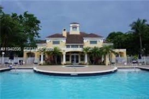 Condominio en alquiler en Oakland Park, Florida, 1 dormitorio, 77.48 m2 № 1997726 - foto 19