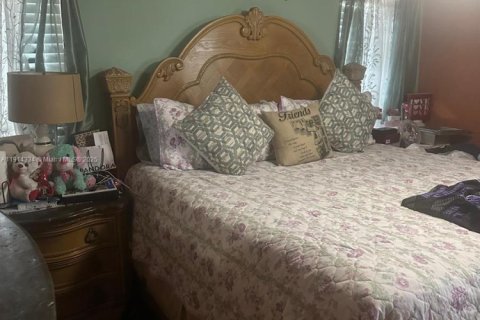 House in Sunrise, Florida 4 bedrooms, 152.55 sq.m. № 1970530 - photo 5