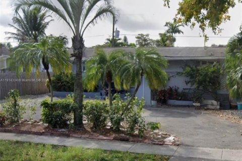 House in Sunrise, Florida 4 bedrooms, 152.55 sq.m. № 1970530