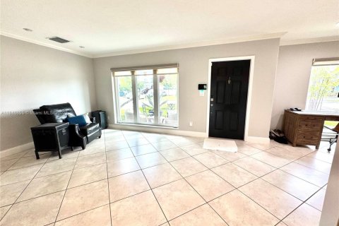 Villa ou maison à vendre à Cutler Bay, Floride: 4 chambres, 213.49 m2 № 1977325 - photo 10