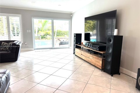 Villa ou maison à vendre à Cutler Bay, Floride: 4 chambres, 213.49 m2 № 1977325 - photo 27
