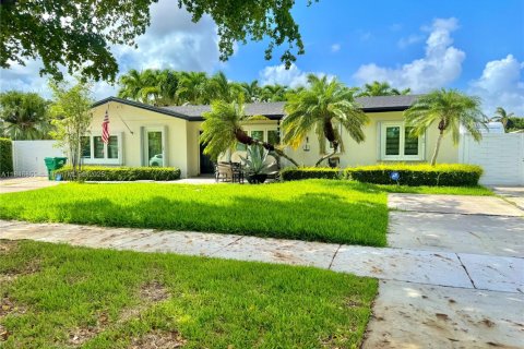 Villa ou maison à vendre à Cutler Bay, Floride: 4 chambres, 213.49 m2 № 1977325 - photo 4