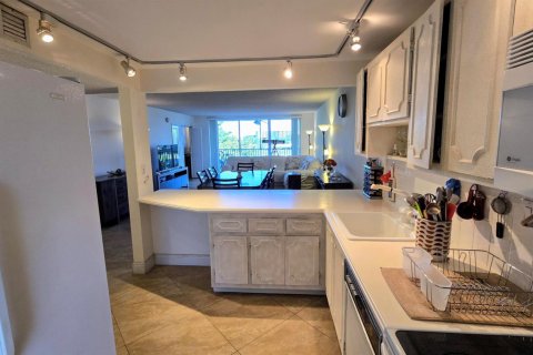 Condominio en venta en Pompano Beach, Florida, 3 dormitorios, 129.13 m2 № 2183045 - foto 3