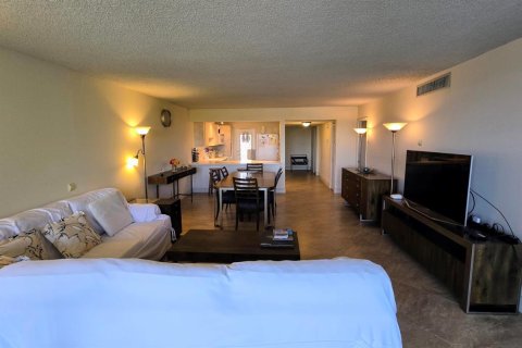Condominio en venta en Pompano Beach, Florida, 3 dormitorios, 129.13 m2 № 2183045 - foto 9