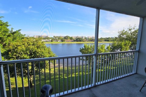 Condominio en venta en Pompano Beach, Florida, 3 dormitorios, 129.13 m2 № 2183045 - foto 11
