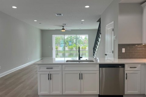 Adosado en venta en Seminole, Florida, 3 dormitorios, 183.67 m2 № 1906239 - foto 3