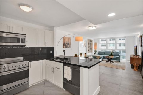 Condominio en venta en Miami Beach, Florida, 2 dormitorios, 87.33 m2 № 1926584 - foto 5