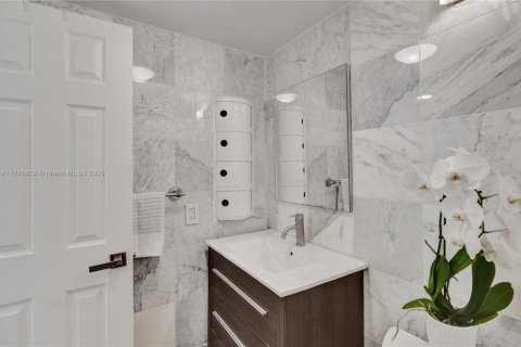 Condominio en venta en Miami Beach, Florida, 2 dormitorios, 87.33 m2 № 1926584 - foto 20