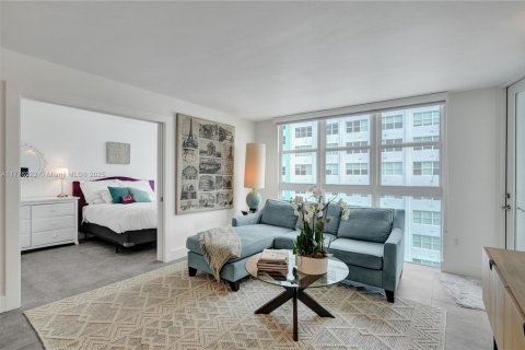 Condominio en venta en Miami Beach, Florida, 2 dormitorios, 87.33 m2 № 1926584 - foto 13