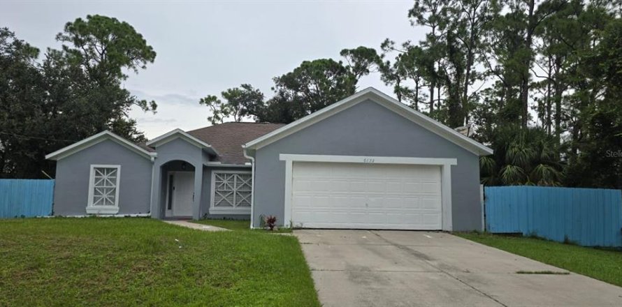 Villa ou maison à North Port, Floride 3 chambres, 166.95 m2 № 1911477